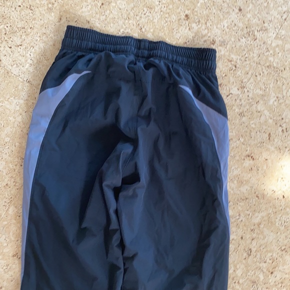 Under Armour pants - Picture 6 of 8